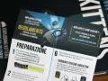 Regolamento e preparazione per l'espansione Imploding Kittens di Exploding Kittens. Include 20 carte e il cono della vergogna.