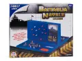 Scatola del gioco Battaglia Navale, un classico gioco di strategia per due giocatori. Inizia la tua silent war affondando le navi nemiche!