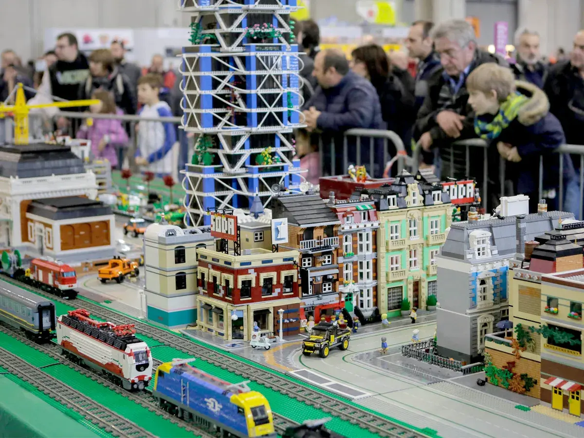Modellismo ferroviario e urbano in esposizione, un assaggio di Model Expo Verona 2026.