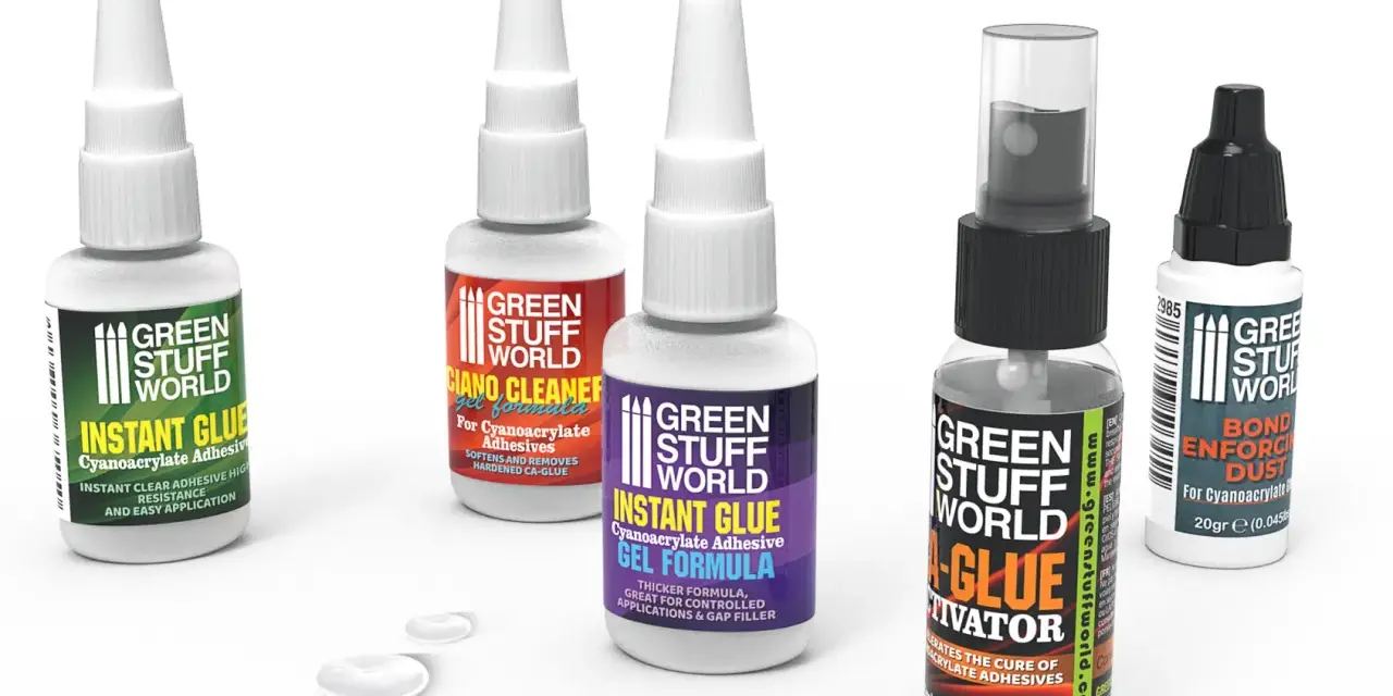 Kit Green Stuff World: colle istantanee, pulitore e attivatore. Un solvente attack per ogni esigenza.
