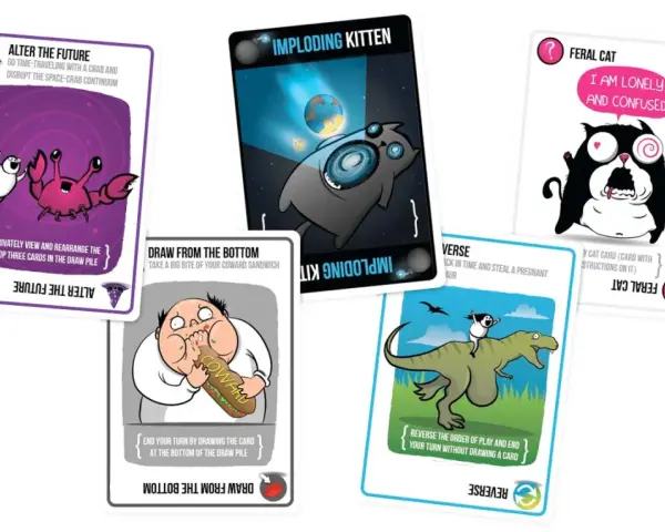 Carte da Exploding Kittens: Imploding Kitten, Feral Cat, Alter the Future, Draw from the Bottom e Reverse.