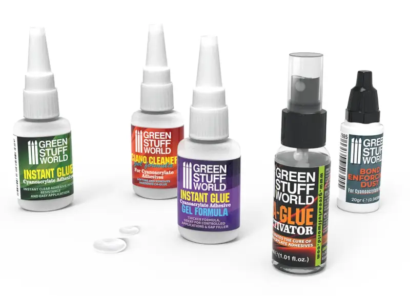 Kit Green Stuff World: colle istantanee, pulitore e attivatore. Un solvente attack per ogni esigenza.